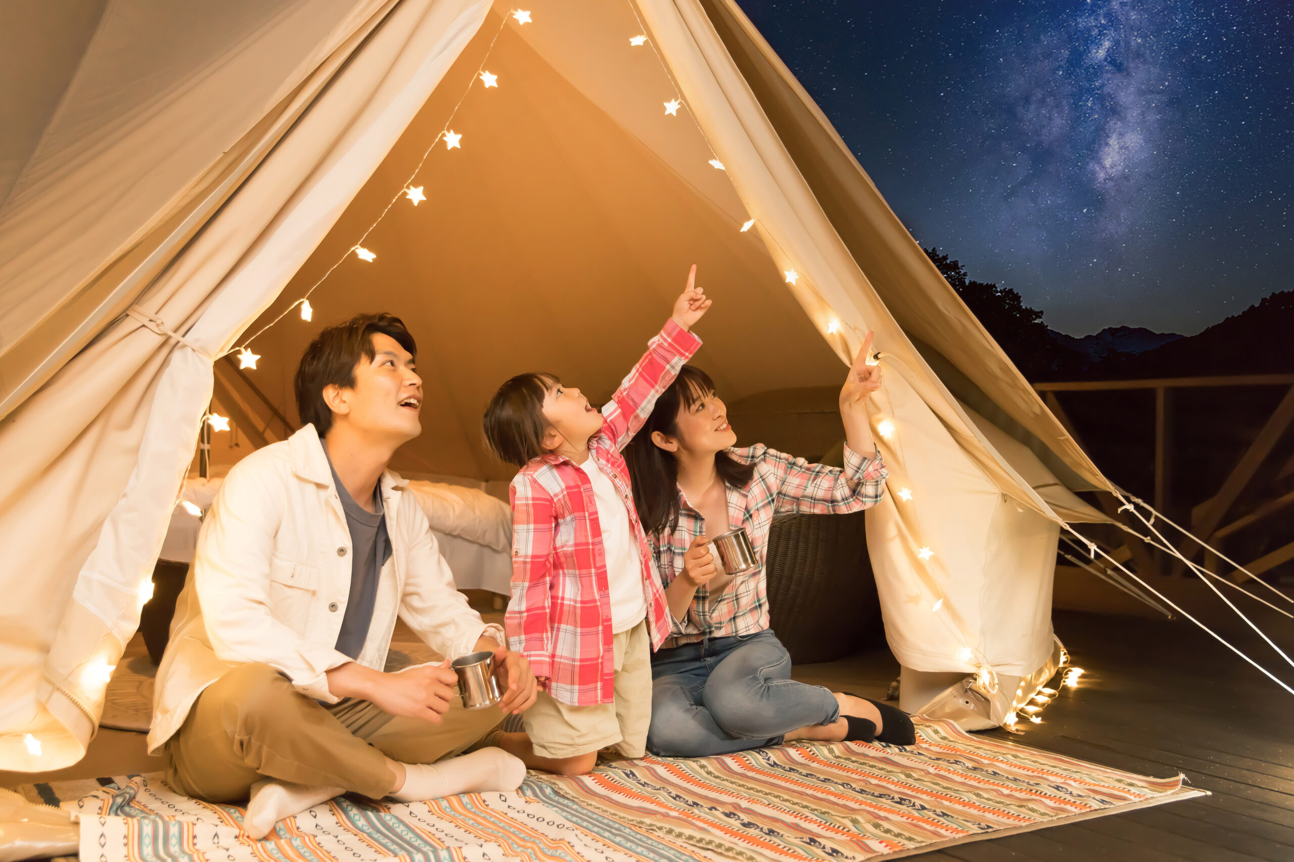 2025年 秋の夜空を彩る皆既月食。癒やしのウッドデッキで天体ショーを満喫しよう! 2025年 秋の夜空を彩る皆既月食。癒やしのウッドデッキで天体ショーを満喫しよう!