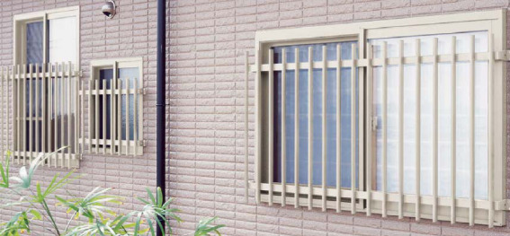 防犯や換気、目隠し、おしゃれな外観を叶える面格子リフォーム。メリットや種類、選び方のポイントとは？