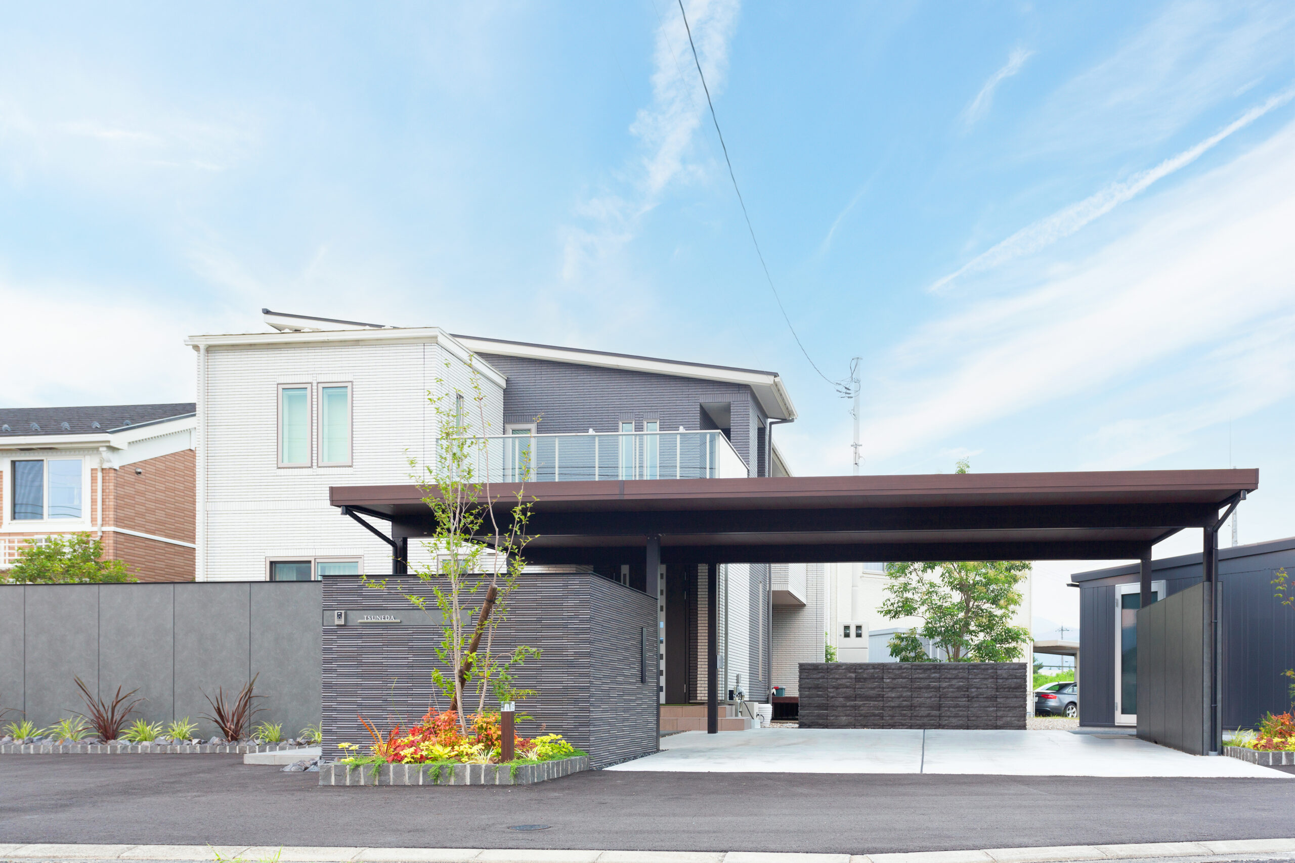 華に見せる外構デザイン、施工事例に学ぶ高級感を出す5つのポイント