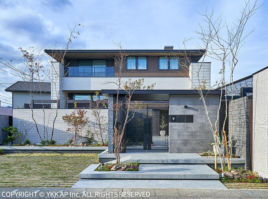 華に見せる外構デザイン、施工事例に学ぶ高級感を出す5つのポイント