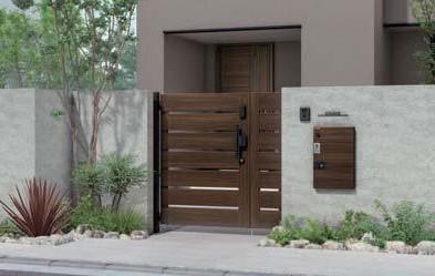 お手入れしやすい植栽レイアウトで、無理なく楽しむ庭づくりを。 お手入れしやすい植栽レイアウトで、無理なく楽しむ庭づくりを。