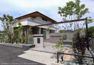 わが家の外構とエクステリア、何が足りない？リフォーム施工事例で見る劇的変化【YKK AP2025年コンテスト入賞作品より】