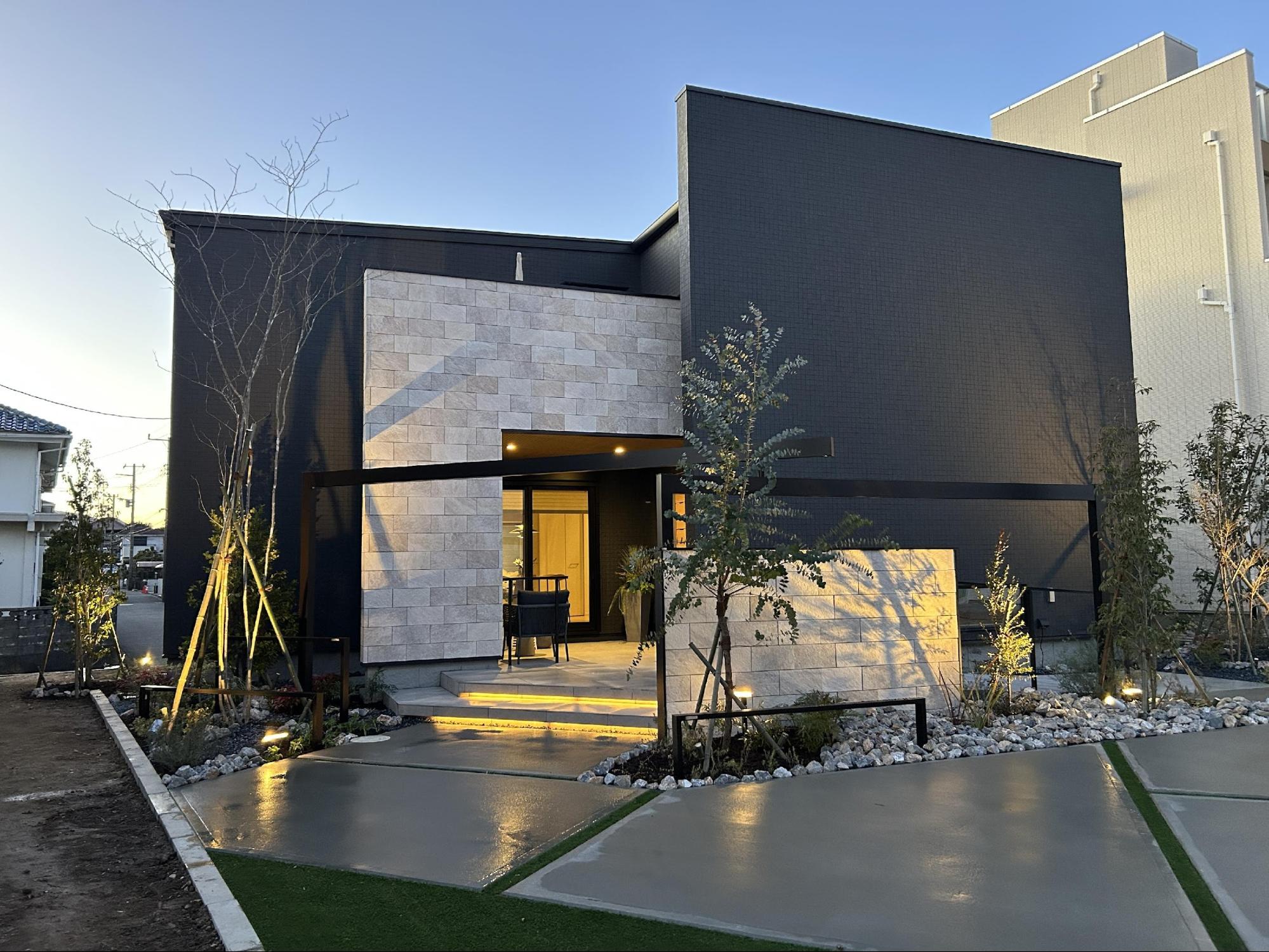 モデルハウスが素敵な理由、プロの工夫に学ぶ外構デザイン施工事例【YKK AP2025年コンテスト入賞作品より】