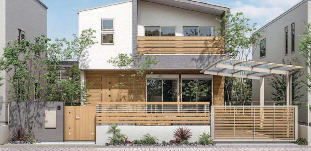 玄関アプローチをより素敵に。木調カラーで目隠しフェンスとコーディネートする。