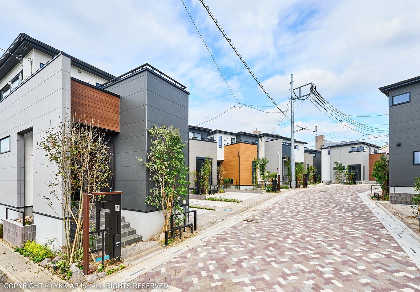 モデルハウスが素敵な理由、プロの工夫に学ぶ外構デザイン施工事例【YKK AP2025年コンテスト入賞作品より】