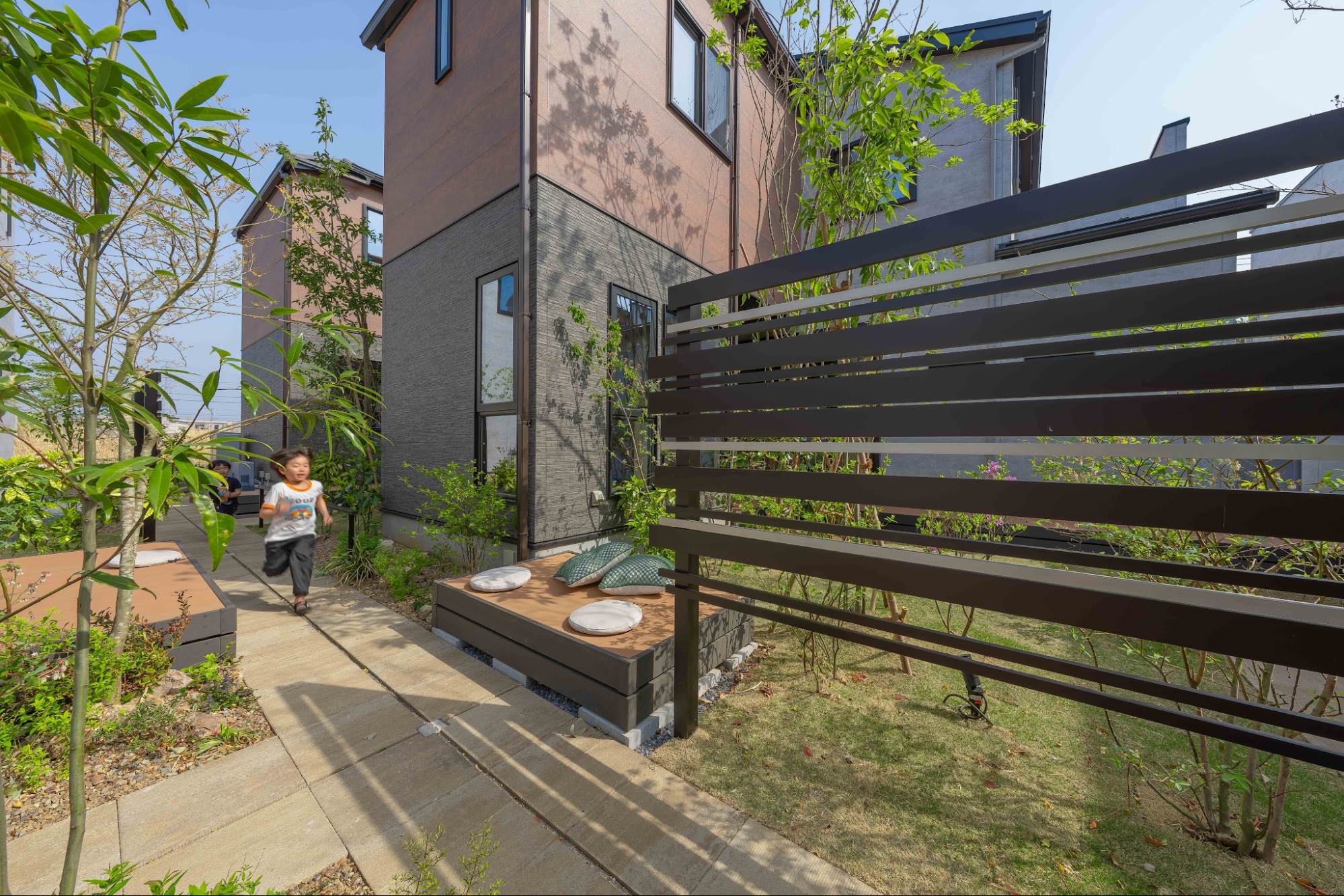 「おしゃれ」な外構デザインのつくり方｜施工事例で見るスタイル別・場所別の設計ポイント